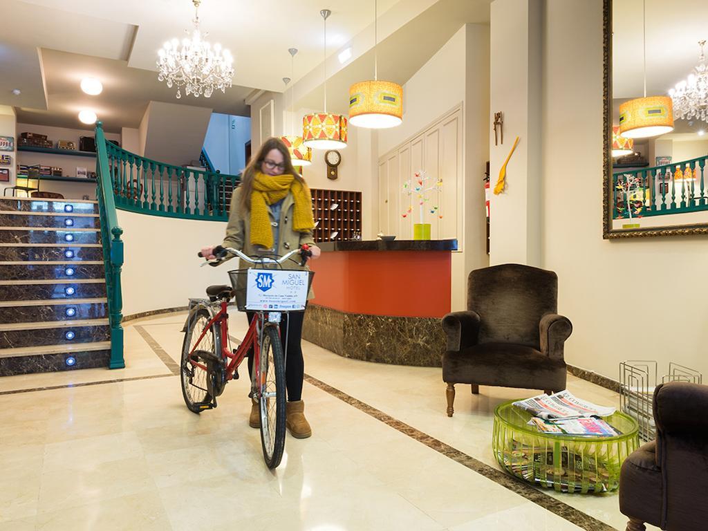 Hotel San Miguel กิฮอน ภายนอก รูปภาพ